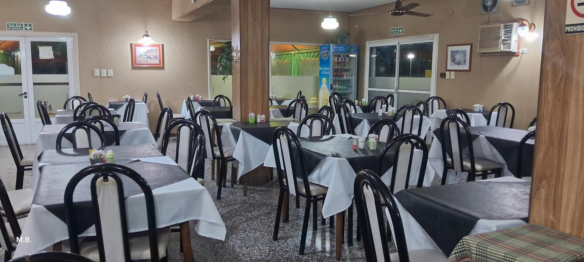 Hotel y Restaurant Don Quijote Macachín Extérieur photo