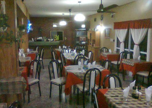 Hotel y Restaurant Don Quijote Macachín Extérieur photo